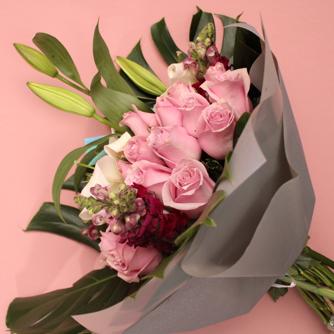 1. Bouquet Elegante Combinado