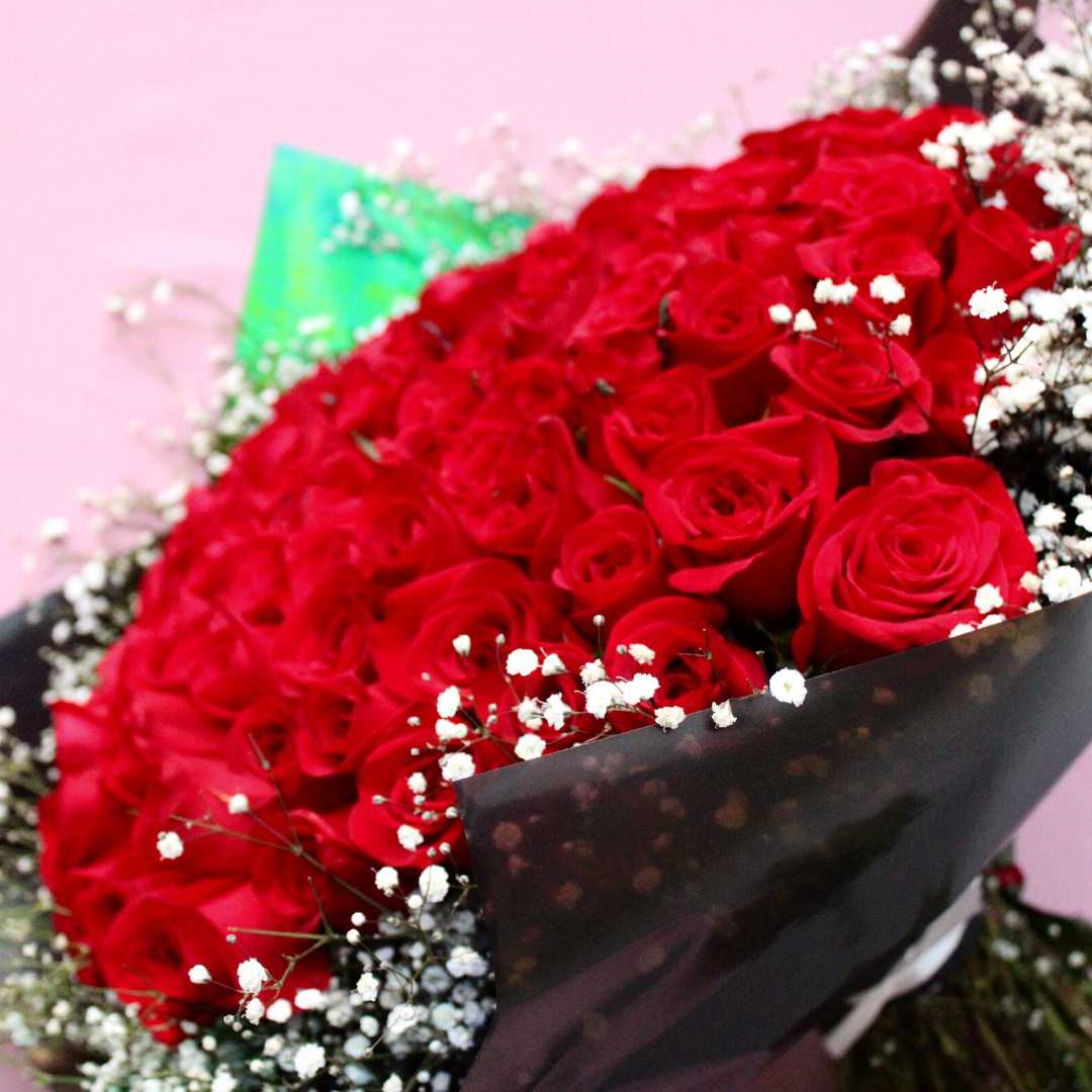 4. Bouquet 100 Rosas