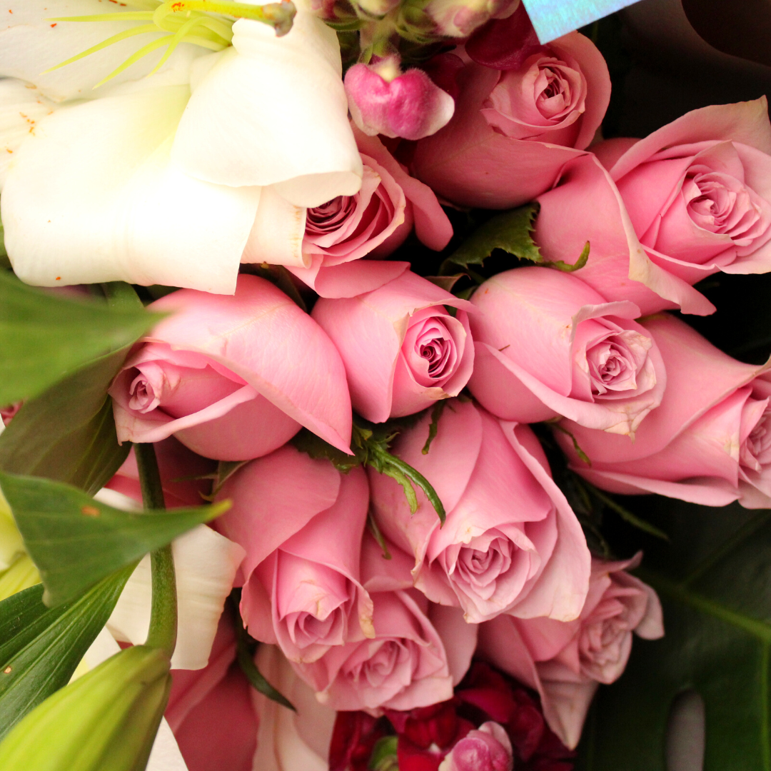 1. Bouquet Elegante Combinado